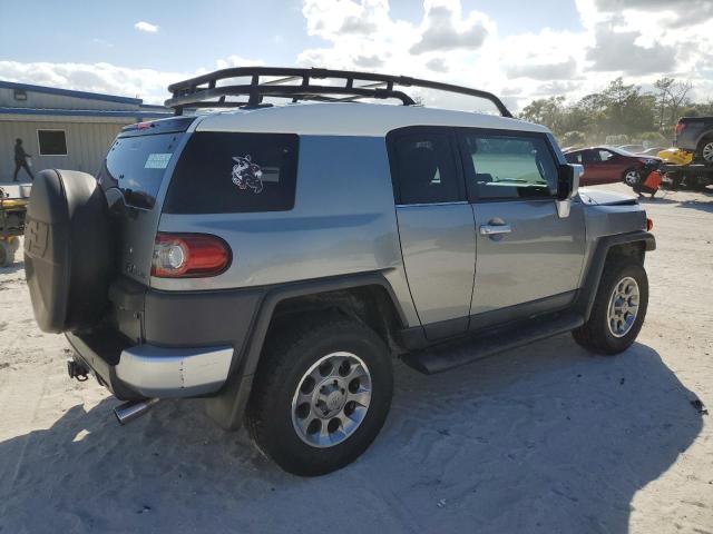 Photo 2 VIN: JTEBU4BF2CK127231 - TOYOTA FJ CRUISER 