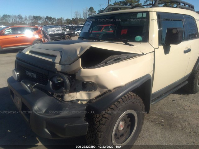 Photo 5 VIN: JTEBU4BF3AK073323 - TOYOTA FJ CRUISER 