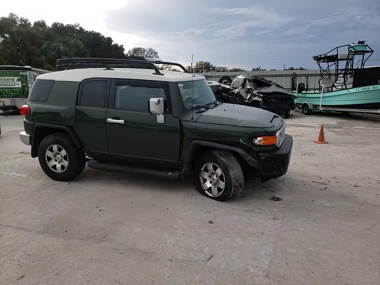 Photo 10 VIN: JTEBU4BF3AK082538 - TOYOTA FJ CRUISER 