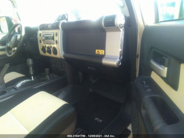 Photo 4 VIN: JTEBU4BF3AK093376 - TOYOTA FJ CRUISER 