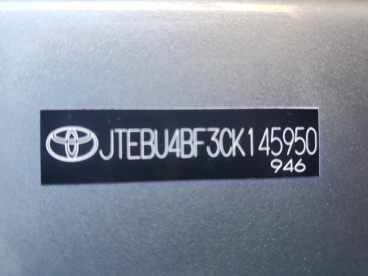 Photo 12 VIN: JTEBU4BF3CK145950 - TOYOTA FJ CRUISER 