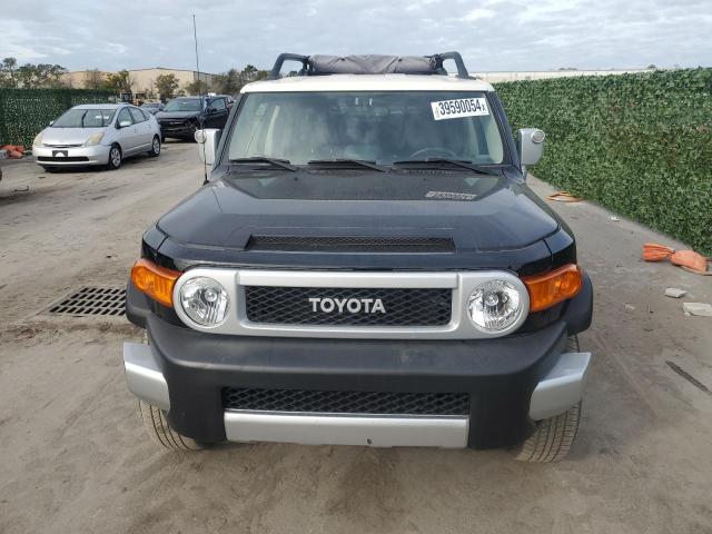 Photo 4 VIN: JTEBU4BF4CK145018 - TOYOTA FJ CRUISER 