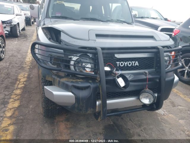 Photo 5 VIN: JTEBU4BF4EK187899 - TOYOTA FJ CRUISER 