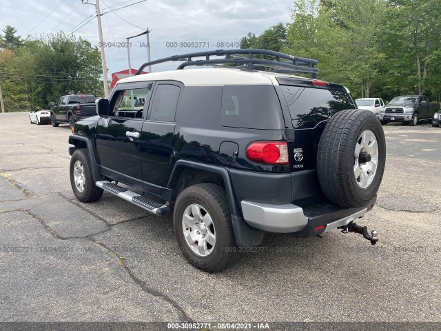 Photo 2 VIN: JTEBU4BF5AK075705 - TOYOTA FJ CRUISER 