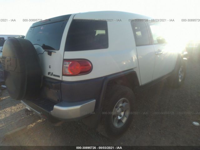 Photo 3 VIN: JTEBU4BF5AK078183 - TOYOTA FJ CRUISER 