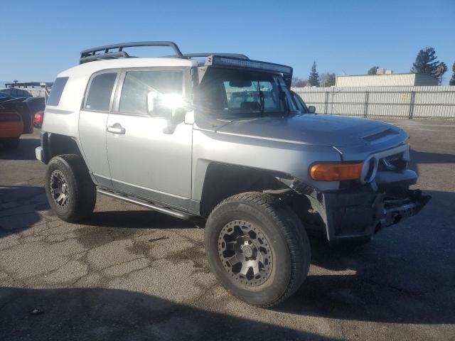 Photo 3 VIN: JTEBU4BF5AK088809 - TOYOTA FJ CRUISER 