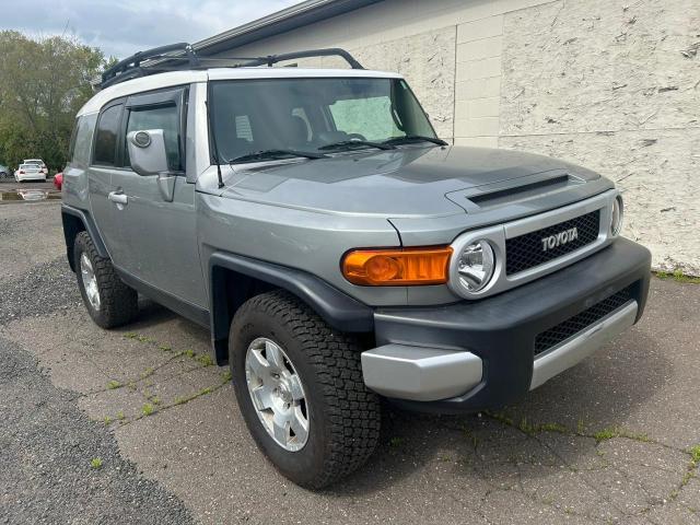 Photo 3 VIN: JTEBU4BF6AK075793 - TOYOTA FJ CRUISER 