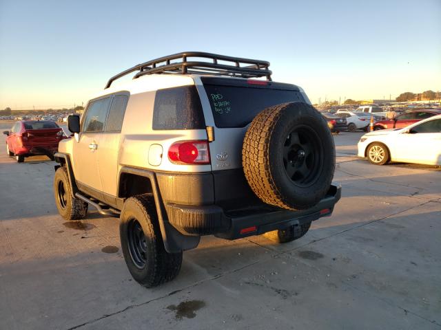 Photo 2 VIN: JTEBU4BF6AK097387 - TOYOTA FJ CRUISER 