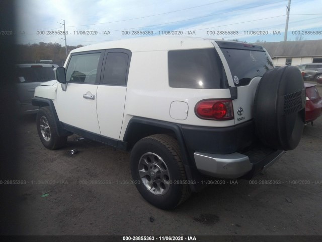 Photo 2 VIN: JTEBU4BF6BK107773 - TOYOTA FJ CRUISER 