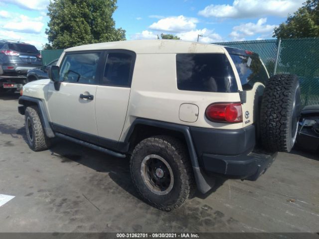 Photo 2 VIN: JTEBU4BF7AK077312 - TOYOTA FJ CRUISER 