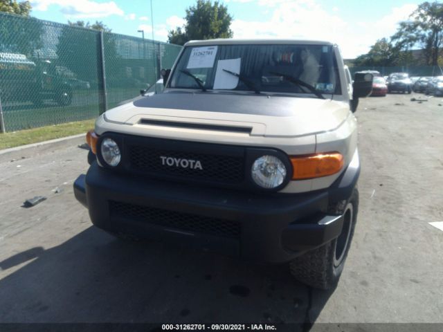 Photo 5 VIN: JTEBU4BF7AK077312 - TOYOTA FJ CRUISER 