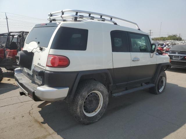 Photo 2 VIN: JTEBU4BF7AK078024 - TOYOTA FJ CRUISER 