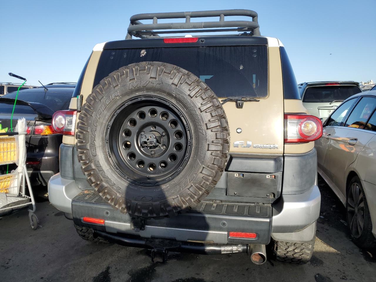 Photo 5 VIN: JTEBU4BF7EK181644 - TOYOTA FJ CRUISER 