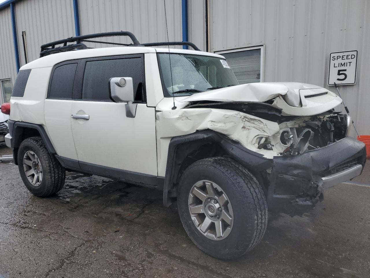 Photo 3 VIN: JTEBU4BF7EK185144 - TOYOTA FJ CRUISER 