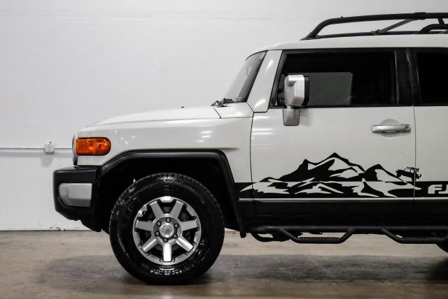 Photo 8 VIN: JTEBU4BF7EK185628 - TOYOTA FJ CRUISER 