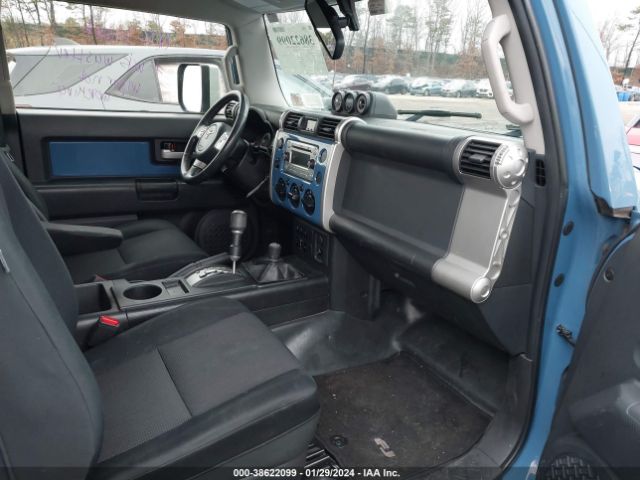 Photo 4 VIN: JTEBU4BF8CK137455 - TOYOTA FJ CRUISER 