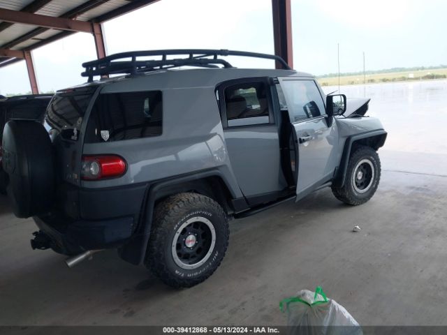 Photo 3 VIN: JTEBU4BF8DK155794 - TOYOTA FJ CRUISER 