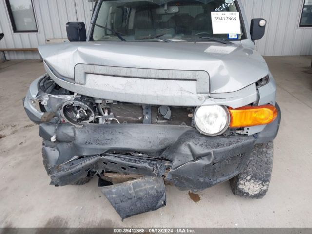 Photo 9 VIN: JTEBU4BF8DK155794 - TOYOTA FJ CRUISER 