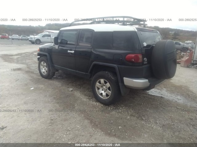 Photo 2 VIN: JTEBU4BF9AK085928 - TOYOTA FJ CRUISER 