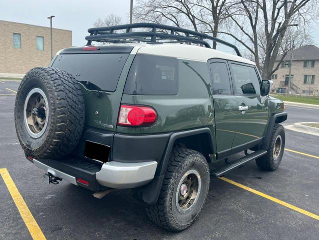 Photo 3 VIN: JTEBU4BFXAK083640 - TOYOTA FJ CRUISER 