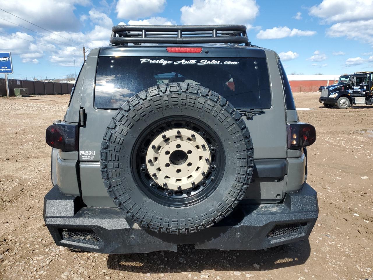 Photo 5 VIN: JTEBU4BFXAK091401 - TOYOTA FJ CRUISER 