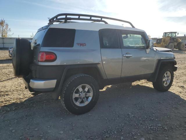 Photo 2 VIN: JTEBU4BFXBK101300 - TOYOTA FJ CRUISER 