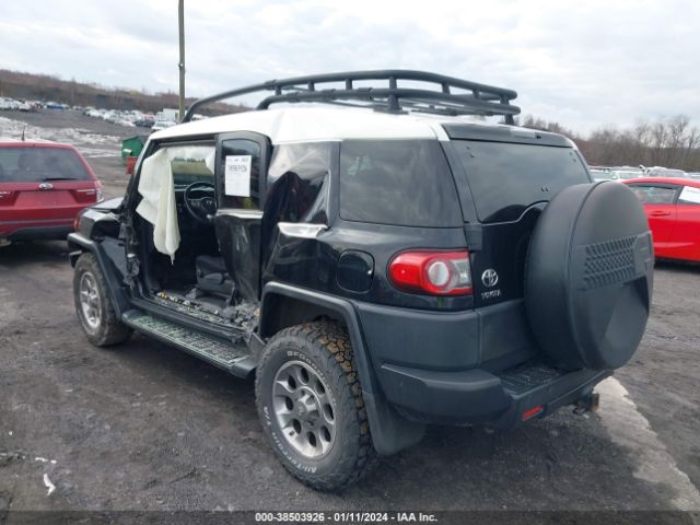 Photo 2 VIN: JTEBU4BFXCK144861 - TOYOTA FJ CRUISER 