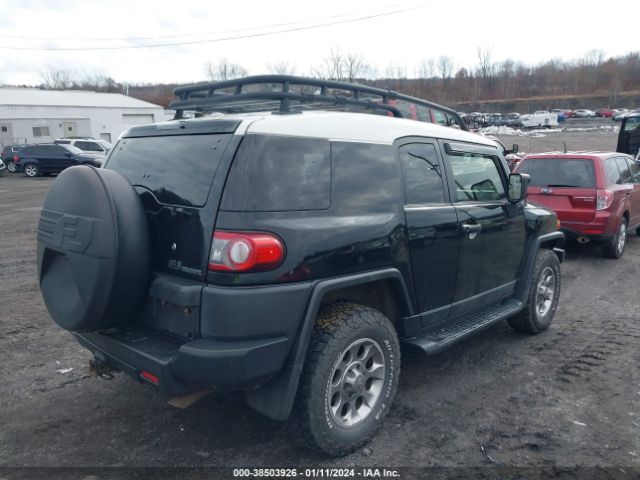 Photo 3 VIN: JTEBU4BFXCK144861 - TOYOTA FJ CRUISER 