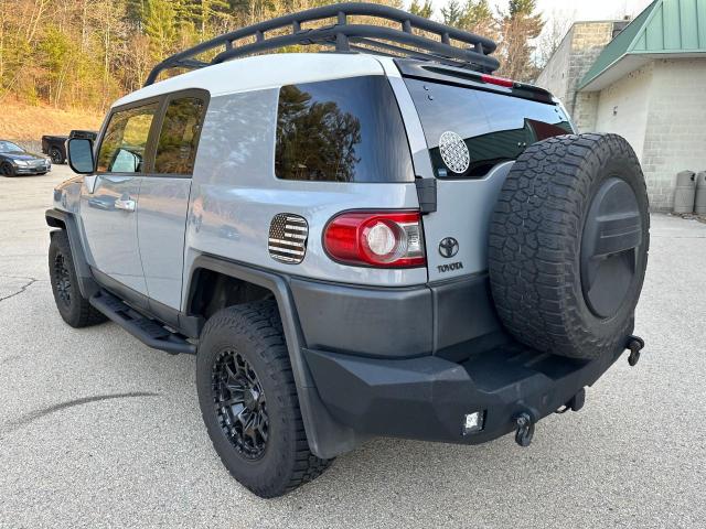 Photo 2 VIN: JTEBU4BFXEK189866 - TOYOTA FJ CRUISER 