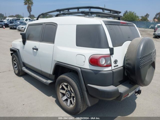 Photo 2 VIN: JTEBU4BFXEK190242 - TOYOTA FJ CRUISER 