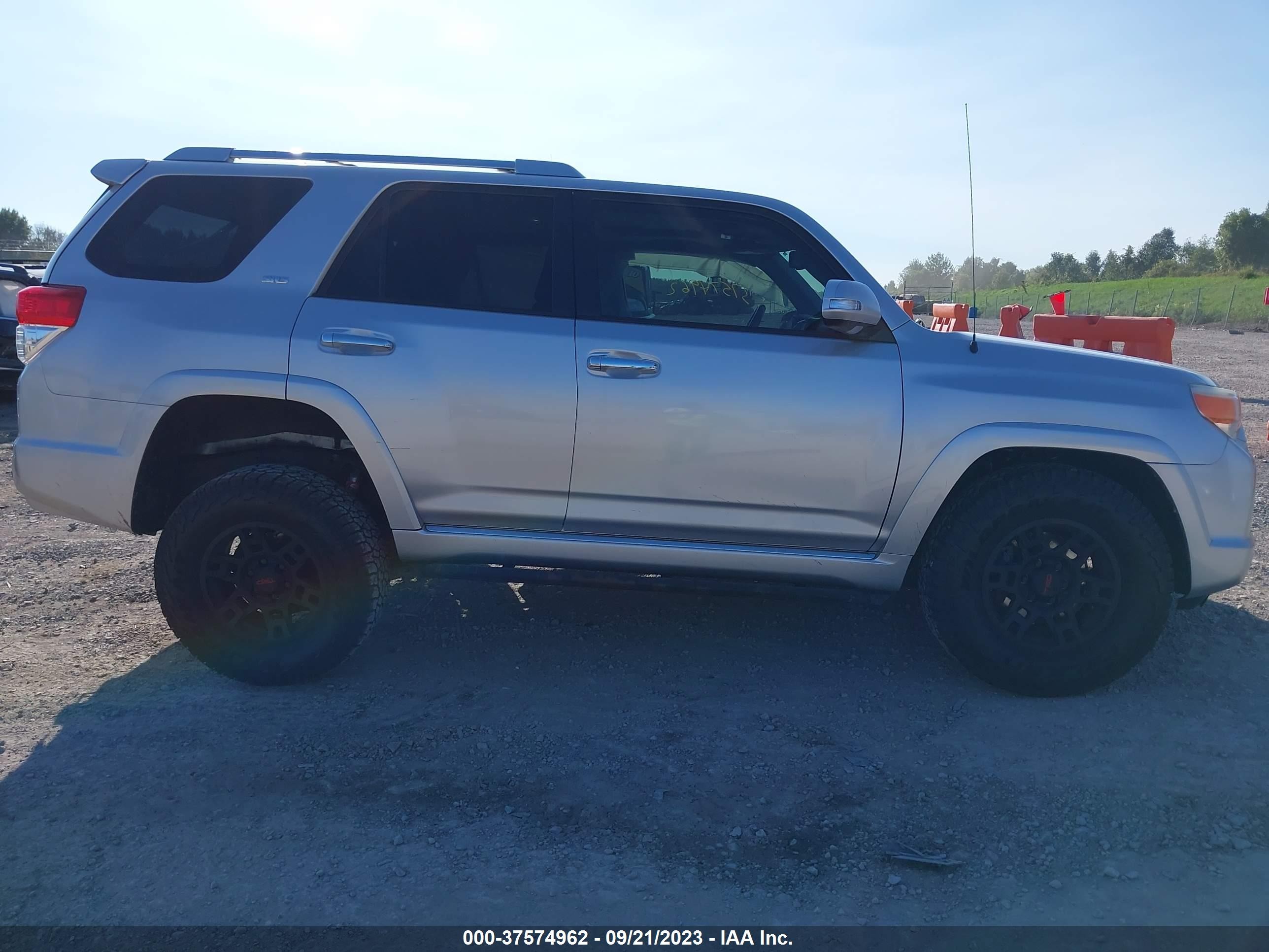 Photo 12 VIN: JTEBU5JR0C5103817 - TOYOTA 4RUNNER 