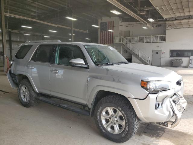 Photo 3 VIN: JTEBU5JR0F5224349 - TOYOTA 4RUNNER SR 