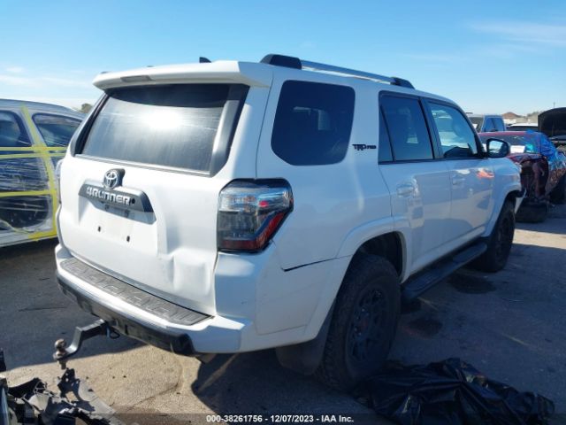 Photo 3 VIN: JTEBU5JR0G5326722 - TOYOTA 4RUNNER 