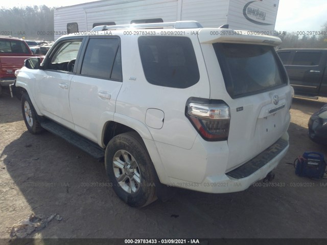 Photo 2 VIN: JTEBU5JR0H5406927 - TOYOTA 4RUNNER 