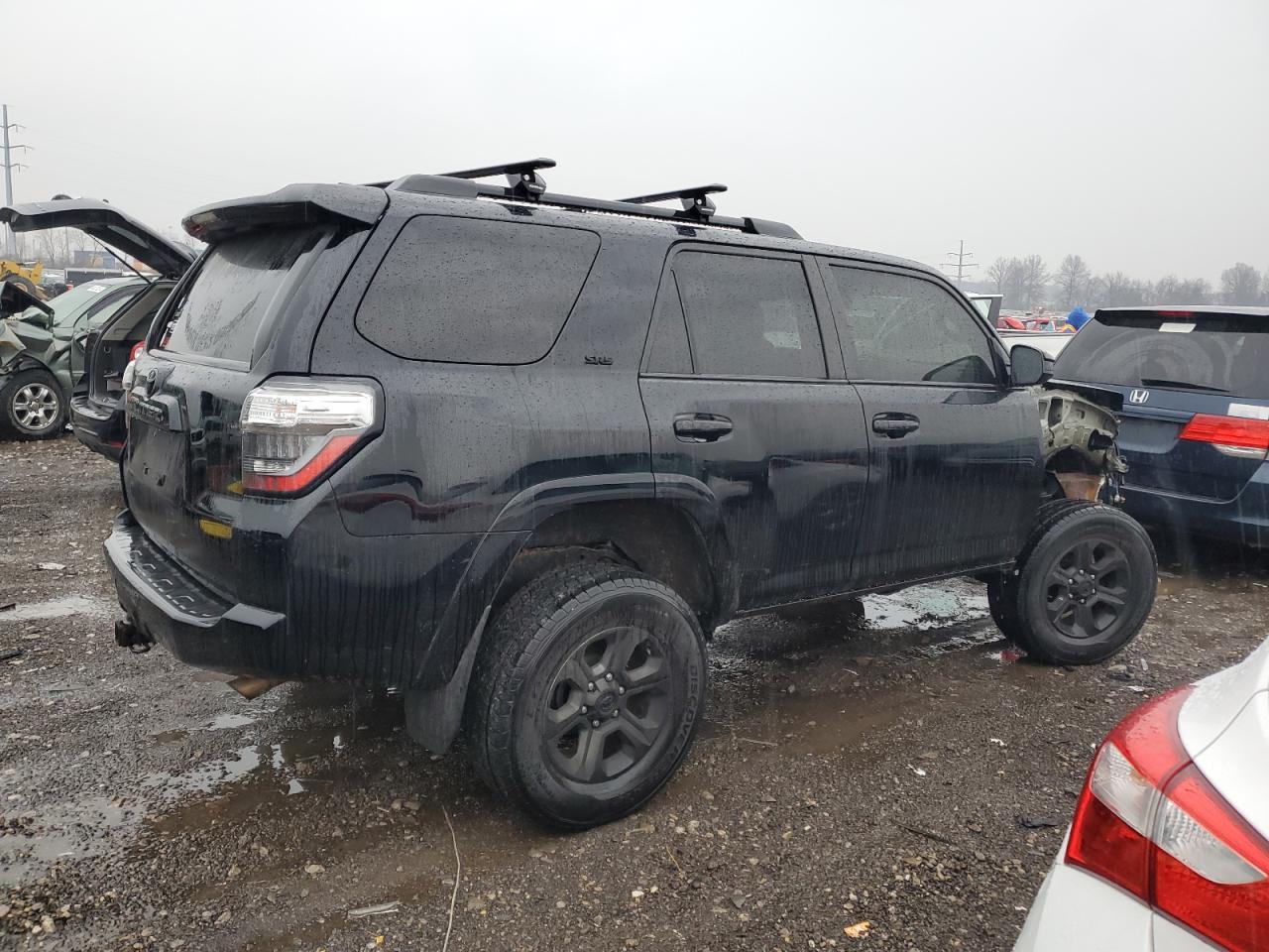 Photo 2 VIN: JTEBU5JR0H5413750 - TOYOTA 4RUNNER 