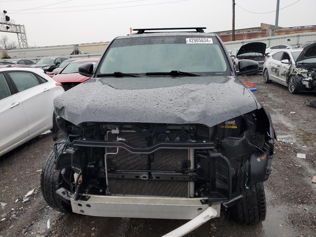 Photo 4 VIN: JTEBU5JR0H5413750 - TOYOTA 4RUNNER 