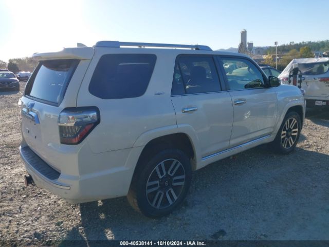 Photo 3 VIN: JTEBU5JR0H5418169 - TOYOTA 4RUNNER 