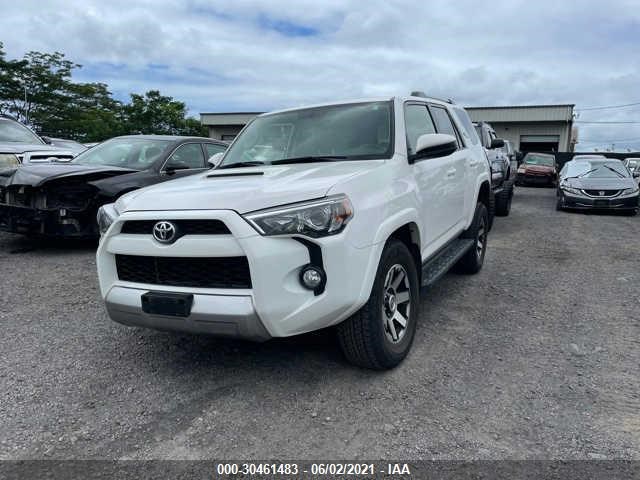 Photo 1 VIN: JTEBU5JR0H5440771 - TOYOTA 4RUNNER 