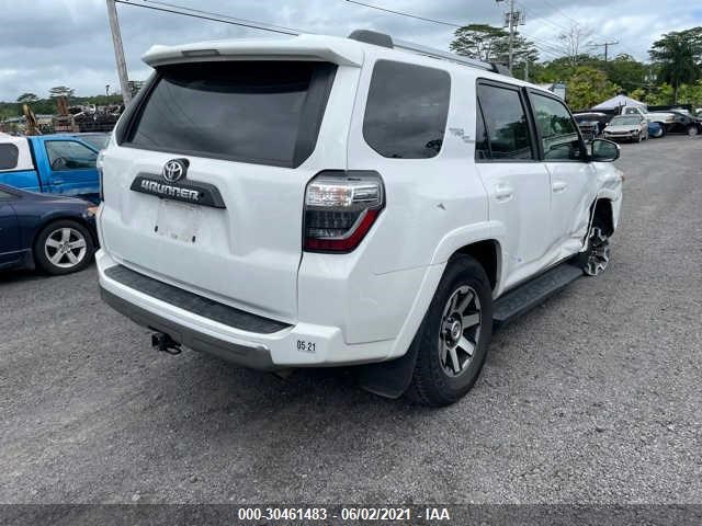 Photo 3 VIN: JTEBU5JR0H5440771 - TOYOTA 4RUNNER 