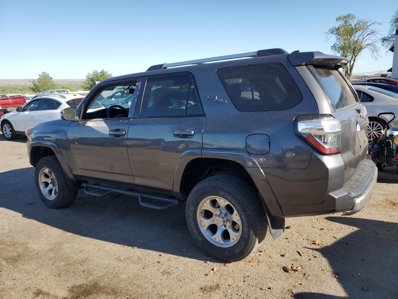 Photo 1 VIN: JTEBU5JR0H5446053 - TOYOTA 4RUNNER 