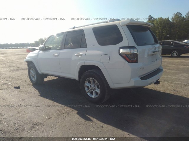 Photo 2 VIN: JTEBU5JR0H5450104 - TOYOTA 4RUNNER 