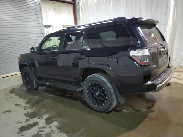 Photo 1 VIN: JTEBU5JR0H5471065 - TOYOTA 4RUNNER SR 