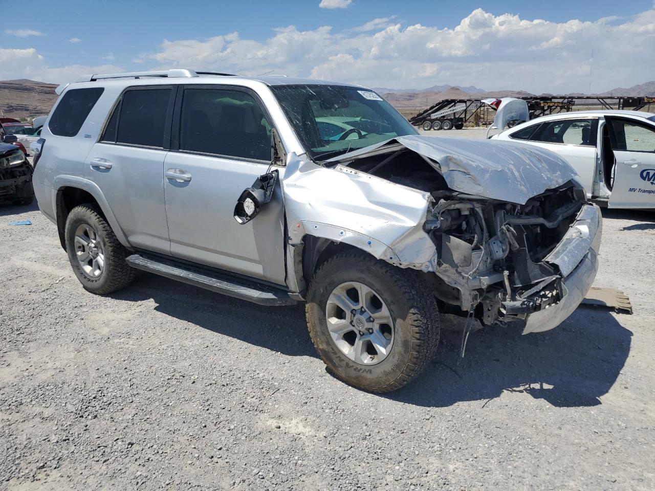 Photo 3 VIN: JTEBU5JR0J5493735 - TOYOTA 4RUNNER 