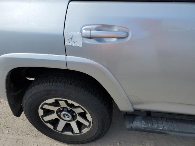 Photo 12 VIN: JTEBU5JR0K5688218 - TOYOTA 4RUNNER SR 