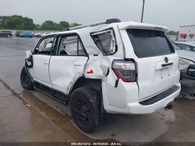 Photo 2 VIN: JTEBU5JR0L5821383 - TOYOTA 4RUNNER 