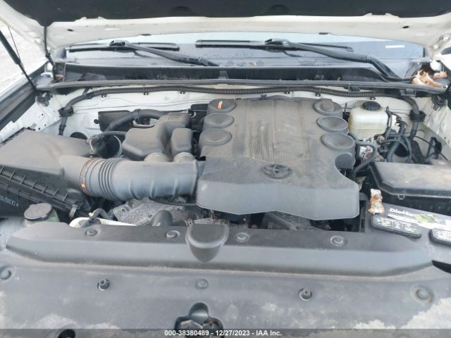 Photo 9 VIN: JTEBU5JR1B5058594 - TOYOTA 4RUNNER 