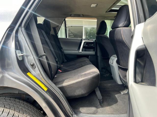 Photo 5 VIN: JTEBU5JR1B5069871 - TOYOTA 4RUNNER SR 