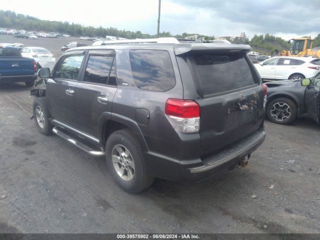 Photo 2 VIN: JTEBU5JR1B5074682 - TOYOTA 4RUNNER 