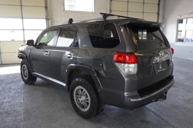 Photo 3 VIN: JTEBU5JR1D5139470 - TOYOTA 4RUNNER SR 