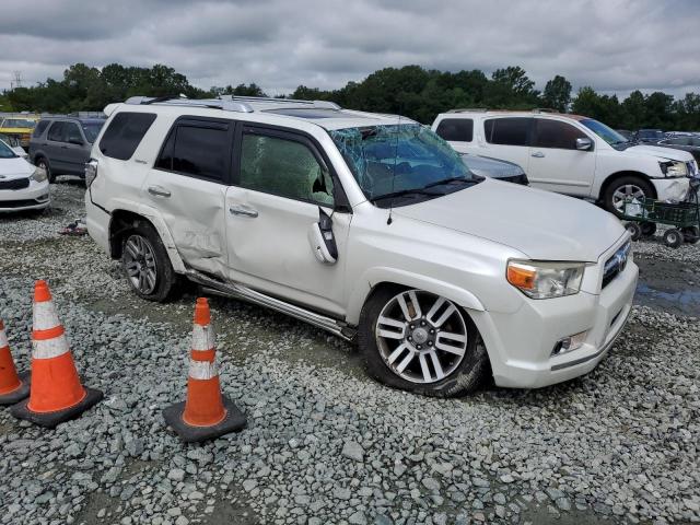 Photo 3 VIN: JTEBU5JR1D5143180 - TOYOTA 4RUNNER SR 